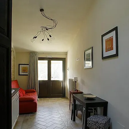 Tenuta Santa Elisabetta * פרמו
