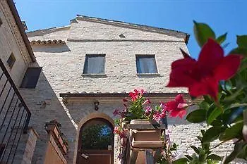 Tenuta Santa Elisabetta *